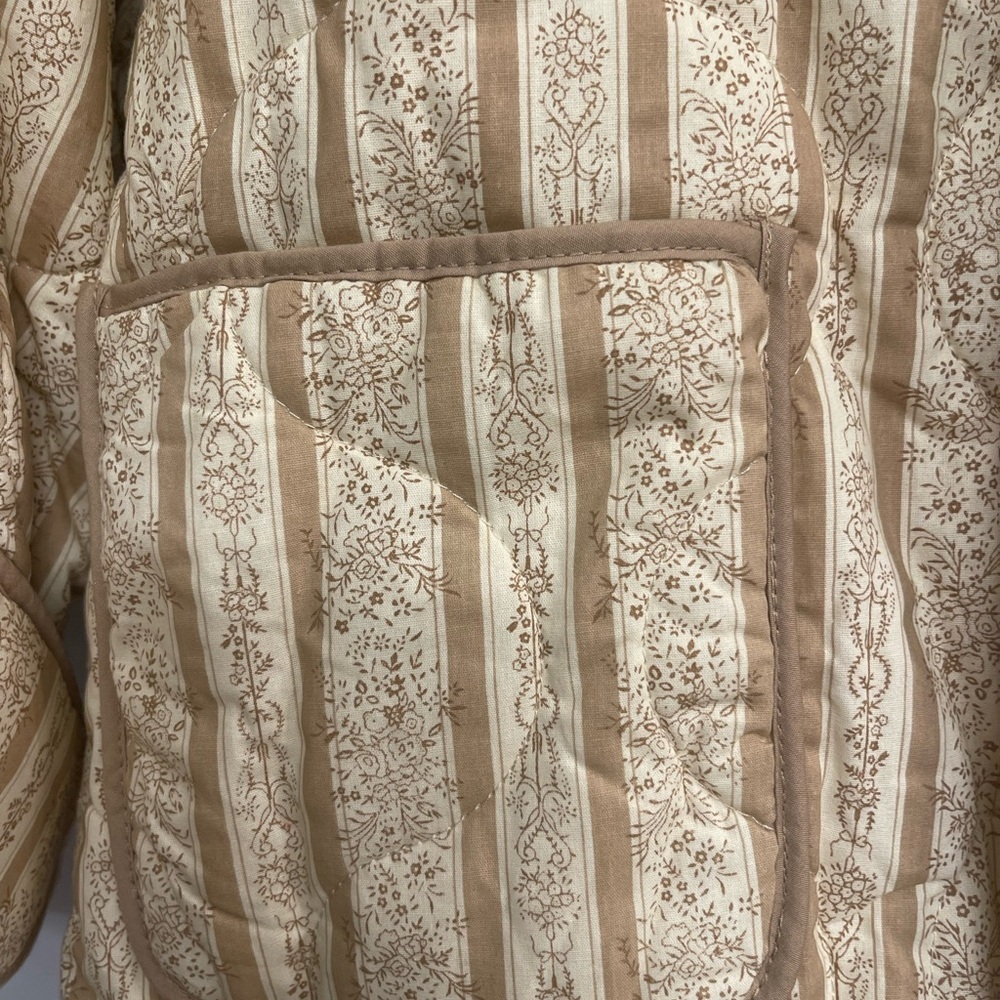 From shop your darling boutique. New. 
Brand MABLE Size M ( fits over sized) - Picture 3 of 5